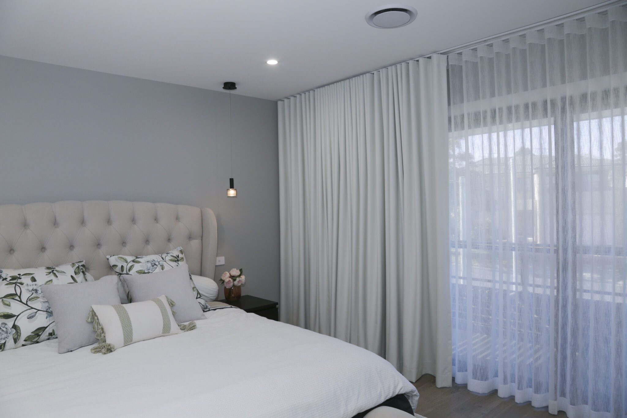 MAIN IMAGE curtains on sliding doors